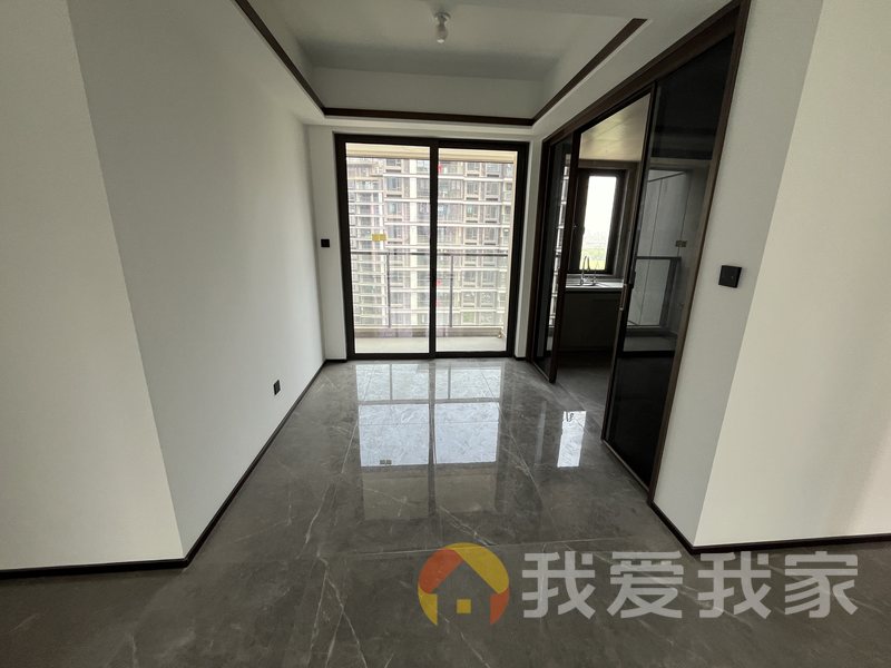南昌我爱我家建发缦云 南北通透，采光好 装修好，环镜优美 视野好，诚心出售