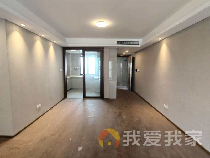 南昌我爱我家华润悦府 南北通透，采光好 装修好，环镜优美 视野好，诚心出售