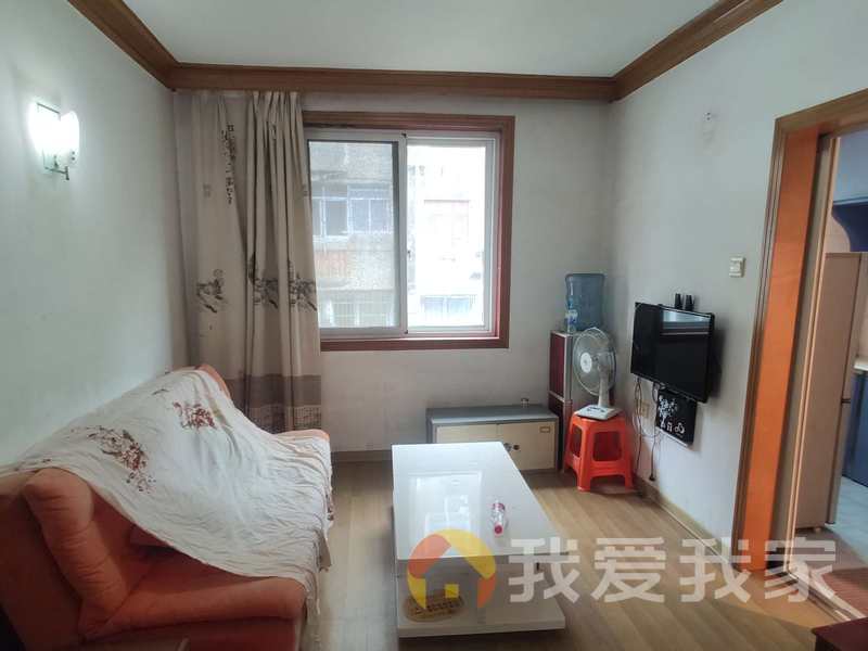 南昌我爱我家青山湖小区 南北通透，采光好 装修好，环镜优美 近地铁 视野好，诚心出售