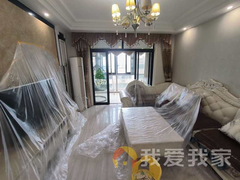 魏玛峰尚二期 南北通透，采光好 装修好，环镜优美 视野好，诚心出售
