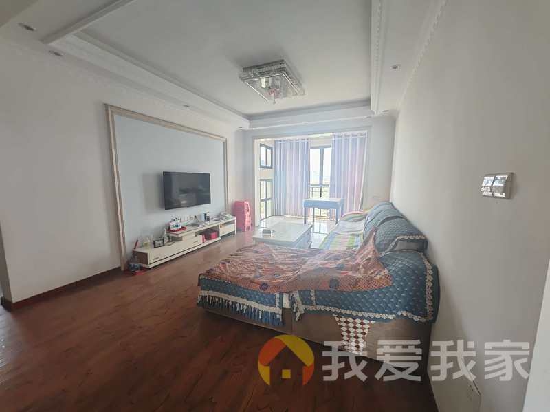 路通城邦 南北通透，采光好 装修好，环镜优美 中间楼层