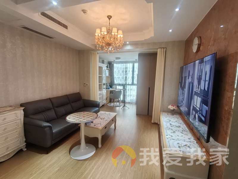 中山西路滨江首府(江西商会大厦) 南北通透，采光好 装修好，环镜优美 近地铁 中间楼层