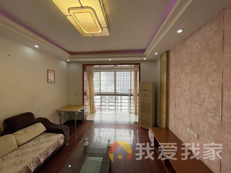 红原星城 南北通透，采光好 装修好，环镜优美 视野好，诚心出售