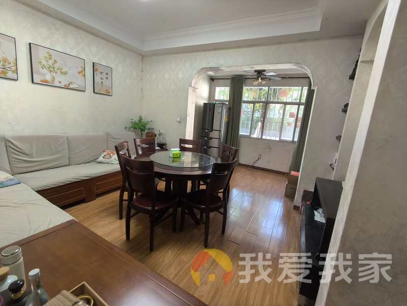 贤士二路1号干休所宿舍 南北通透，采光好 装修好，环镜优美 周边匹套完善，，出行方便