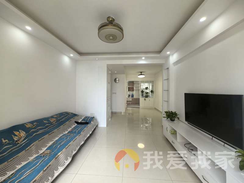 馨雅北苑 南北通透，采光好 装修好，环镜优美 近地铁 视野好，诚心出售