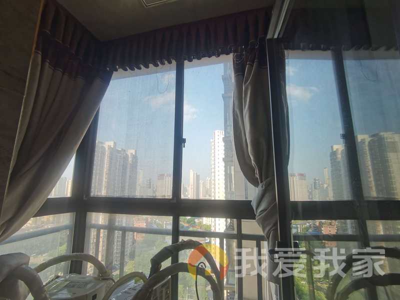 南昌我爱我家国金印象 南北通透，采光好 装修好，环镜优美 近地铁 中间楼层