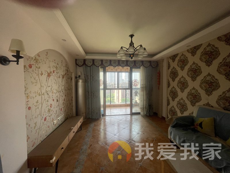 青山湖东园 南北通透，采光好 装修好，环镜优美 周边匹套完善，，出行方便
