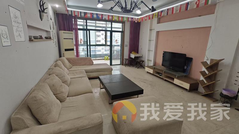 江信国际花园 南北通透，采光好 装修好，环镜优美 周边匹套完善，，出行方便