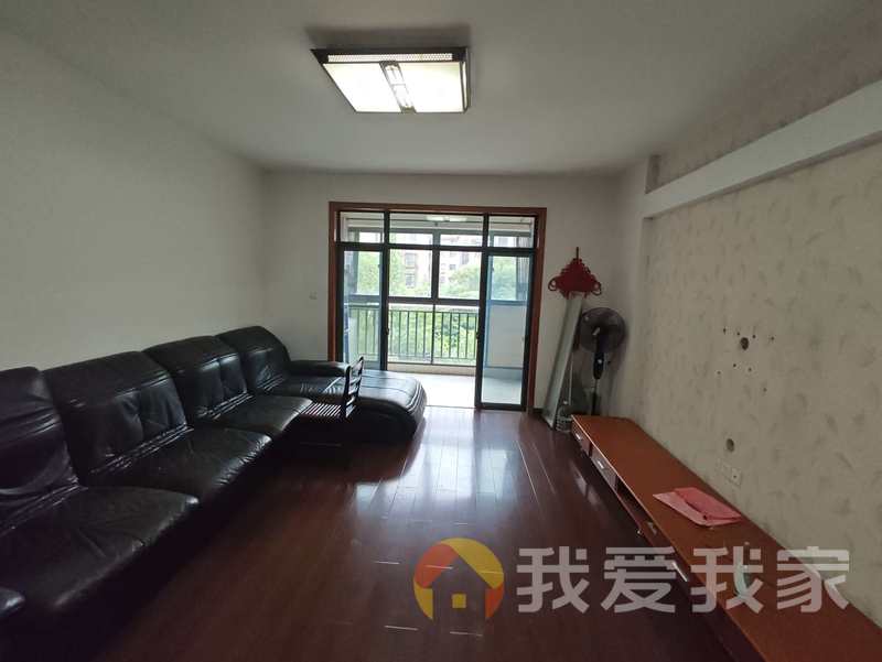 中大紫都一期 南北通透，采光好 装修好，环镜优美 近地铁 视野好，诚心出租