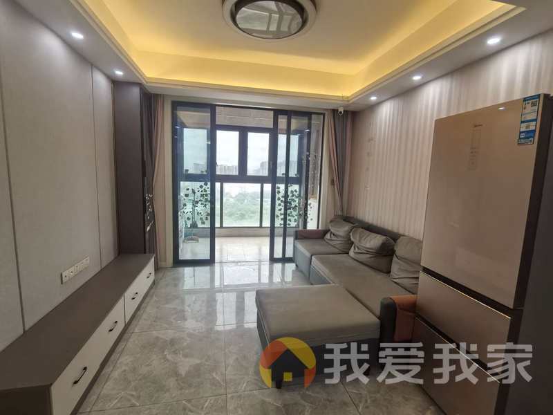 江湾豪庭 南北通透，采光好 装修好，环镜优美 近地铁 中间楼层