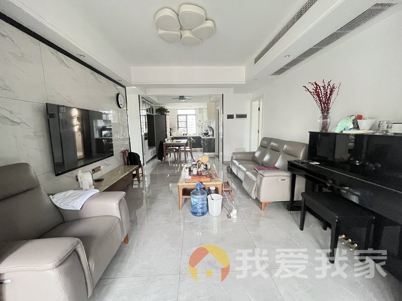 南昌我爱我家世纪朝阳中央城 南北通透，采光好 装修好，环镜优美 视野好，诚心出售