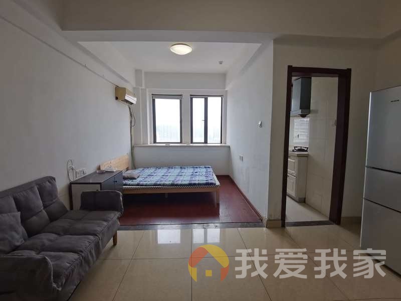 盛汇城市广场 南北通透，采光好 装修好，环镜优美 视野好，诚心出租
