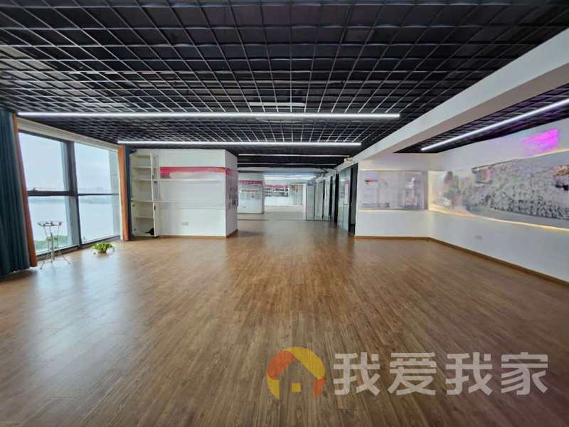 朝阳一线江景房间间明亮新力中心万豪城旁中间楼层