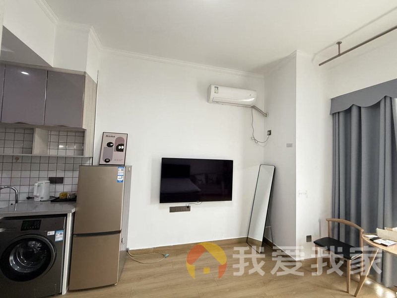孺子路 南北通透，采光好 装修好，环镜优美 近地铁 中间楼层