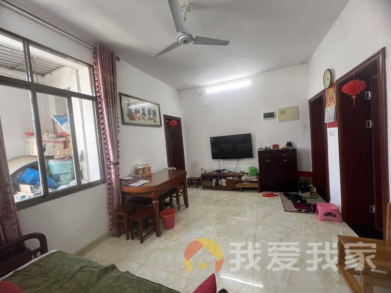 南京东路181号附1号兽药研究所 南北通透，采光好 装修好，环镜优美 视野好，诚心出售