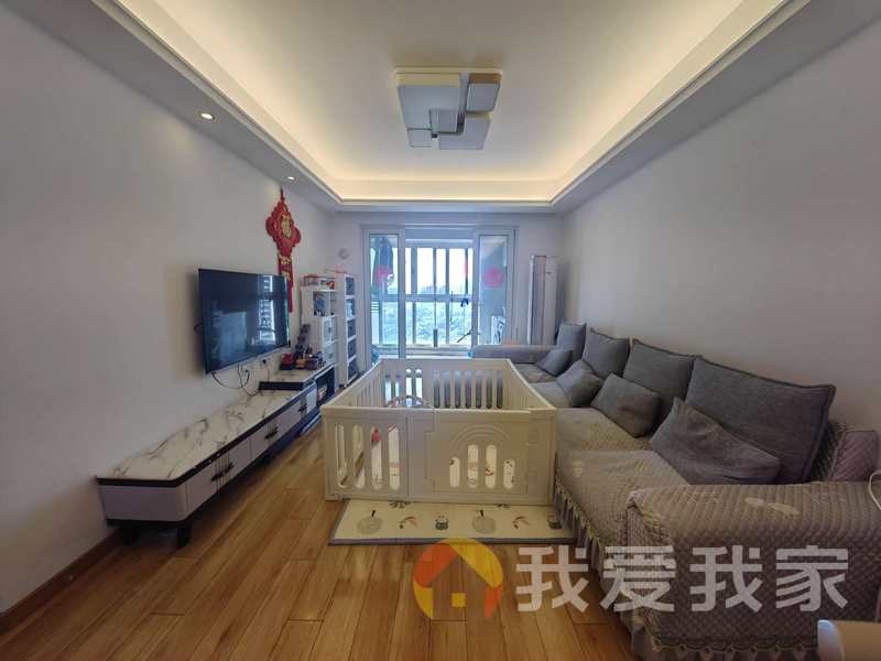 南昌我爱我家万科金域传奇（宇泽花园） 南北通透，采光好 装修好，环镜优美 中间楼层