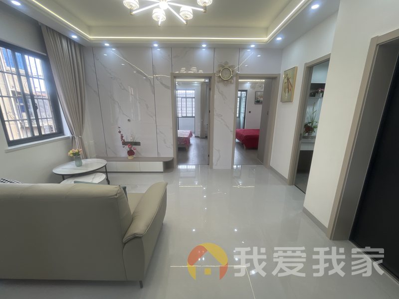 桃花镇月池路 南北通透，采光好 装修好，环镜优美 视野好，诚心出售