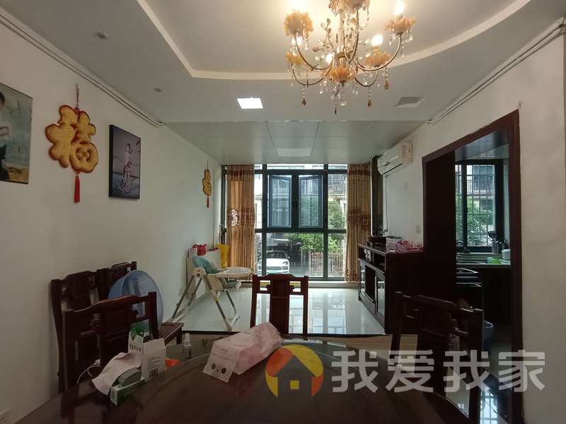 梦里水乡恋花庭 南北通透，采光好 装修好，环镜优美 视野好，诚心出售