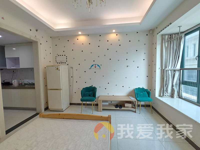 恒大名都 南北通透，采光好 装修好，环镜优美 近地铁 中间楼层