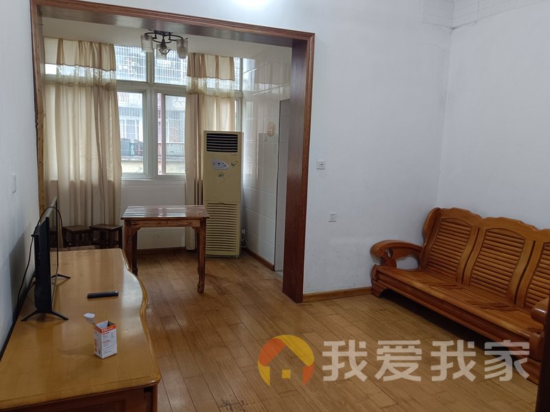 江大南路97号省科委宿舍 南北通透，采光好 装修好，环镜优美 视野好，诚心出租