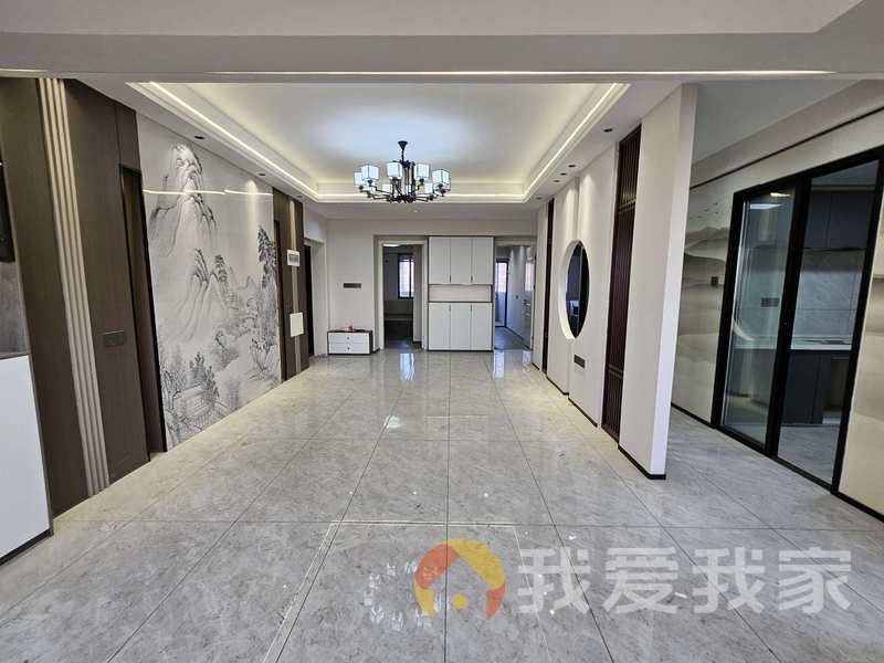 精装四房低总价八一商圈双地铁站口高楼层