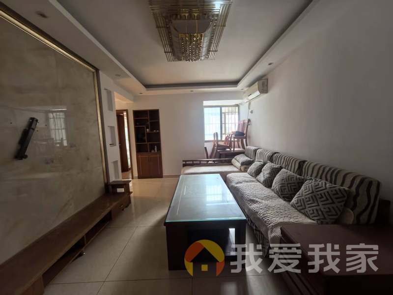 阳光家园D区 南北通透，采光好 装修好，环镜优美 中间楼层