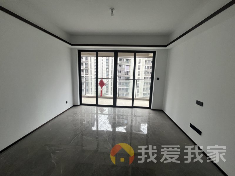 南昌我爱我家建发缦云 南北通透，采光好 装修好，环镜优美 中间楼层