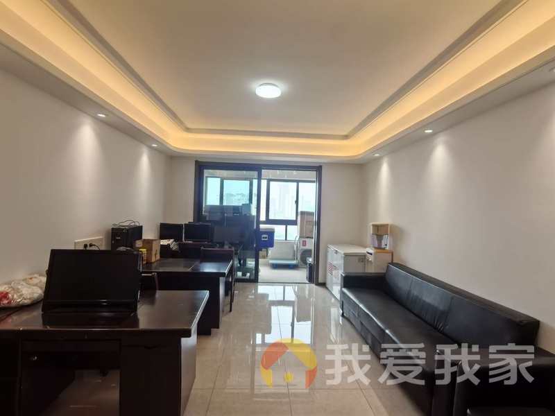 南昌我爱我家南北通透，户型方正，太阳无档