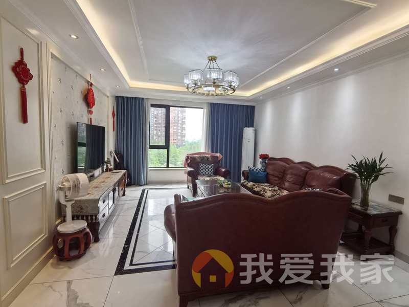 南昌我爱我家紫金城红郡 南北通透，采光好 装修好，环镜优美 周边匹套完善，，出行方便