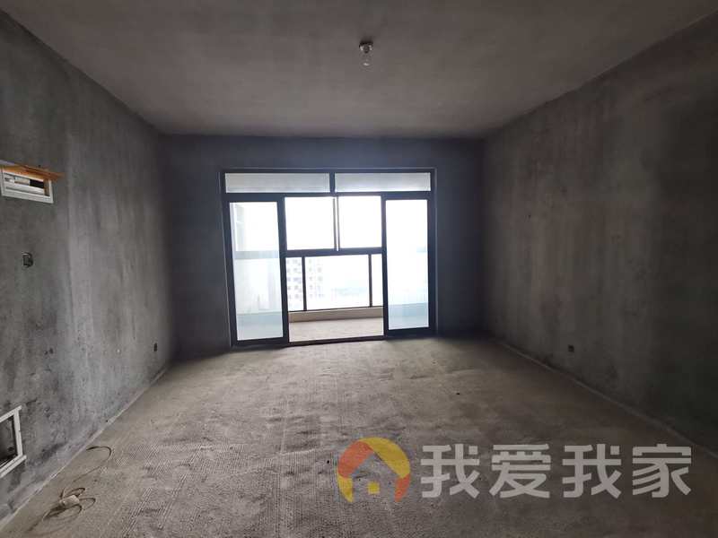 众一富东广场 南北通透，采光好 视野好，诚心出售