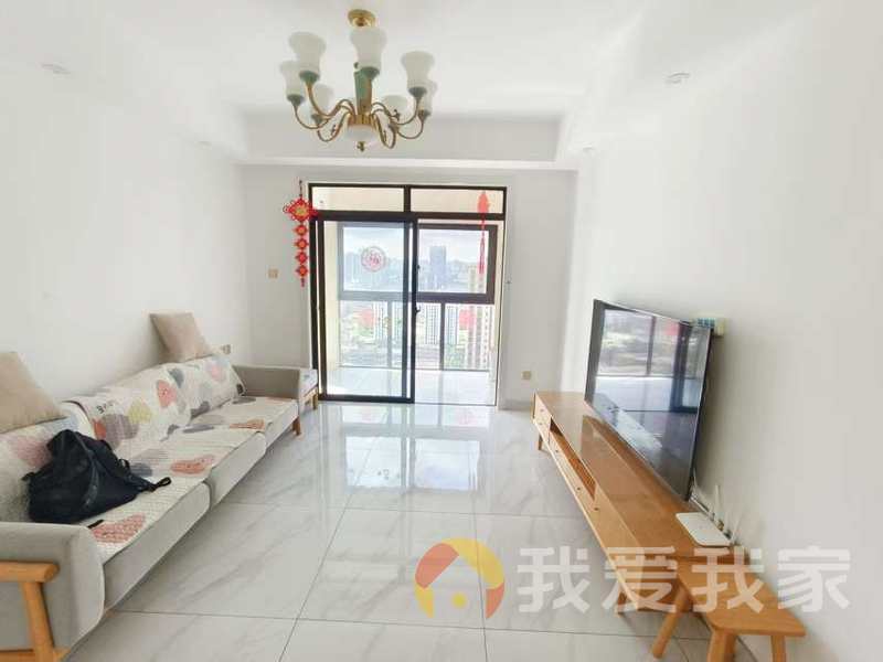 贤湖澜庭 南北通透，采光好 装修好，环镜优美 近地铁 视野好，诚心出售