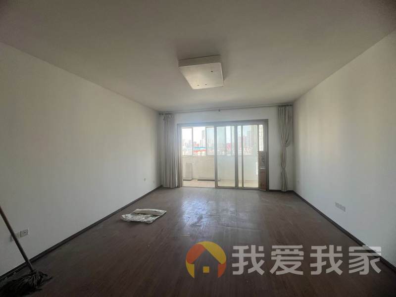 江山大厦 南北通透，采光好 装修好，环镜优美 视野好，诚心出售