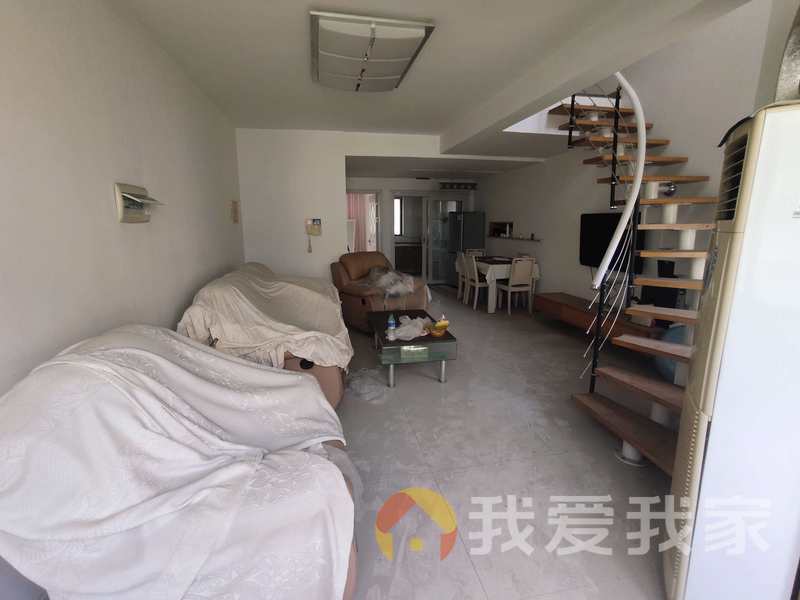 南昌我爱我家康城印象 南北通透，采光好 装修好，环镜优美 中间楼层