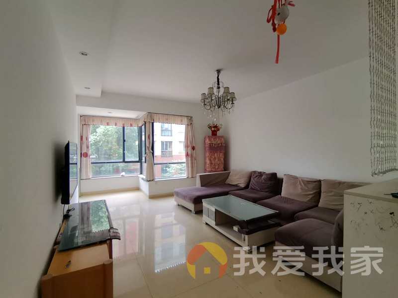 万科四季花城南区丁香苑 南北通透，采光好 装修好，环镜优美 近地铁 视野好，诚心出售