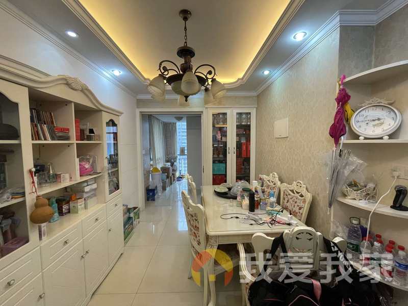 锦苑春天 南北通透，采光好 装修好，环镜优美 周边匹套完善，，出行方便