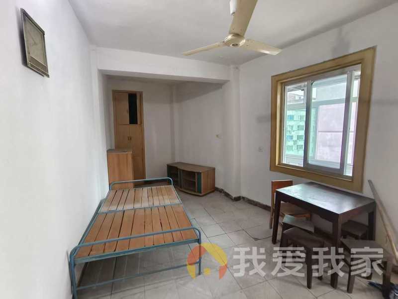 箭道巷 南北通透，采光好 装修好，环镜优美 视野好，诚心出售