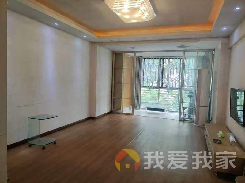 南昌我爱我家名门世家一期 南北通透，采光好 装修好，环镜优美 近地铁 视野好，诚心出售