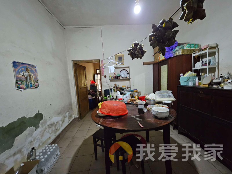 齐洛瓦厂小区宿舍 南北通透，采光好 视野好，诚心出售