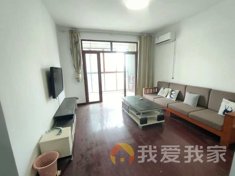 南昌我爱我家联泰香域滨江 南北通透，采光好 装修好，环镜优美 近地铁 视野好，诚心出售