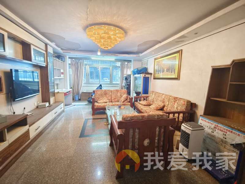 汤家园 南北通透，采光好 装修好，环镜优美 中间楼层