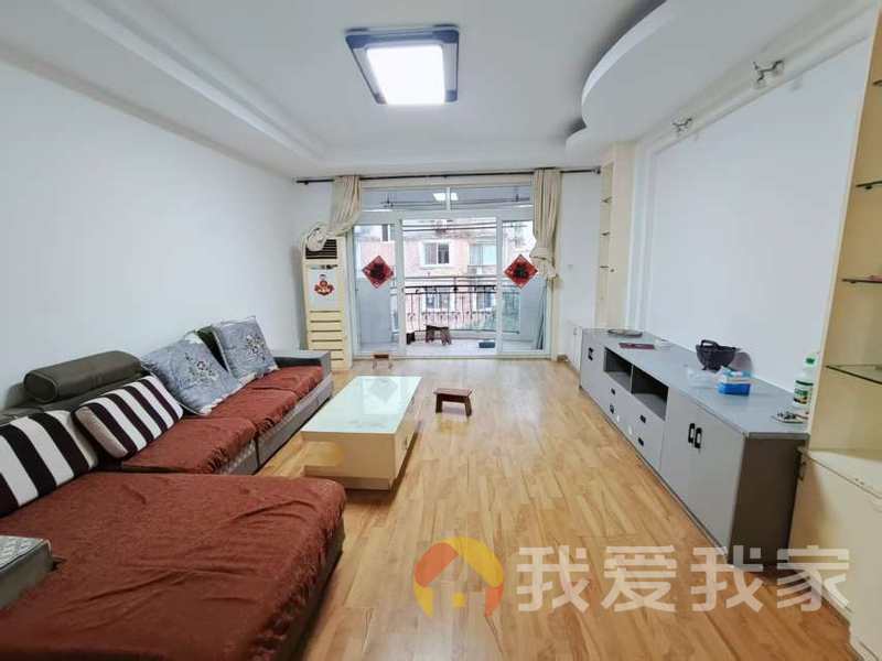 御锦城 南北通透，采光好 装修好，环镜优美 近地铁 视野好，诚心出售