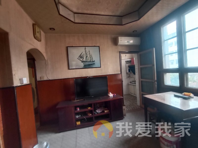 建工集团 南北通透，采光好 近地铁 视野好，诚心出租