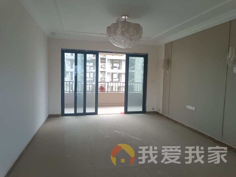 南昌我爱我家恒大林溪府 南北通透，采光好 装修好，环镜优美 中间楼层