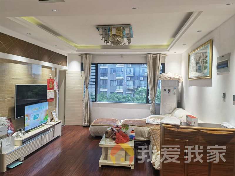 经纬府邸三期隆园 南北通透，采光好 装修好，环镜优美 周边匹套完善，，出行方便