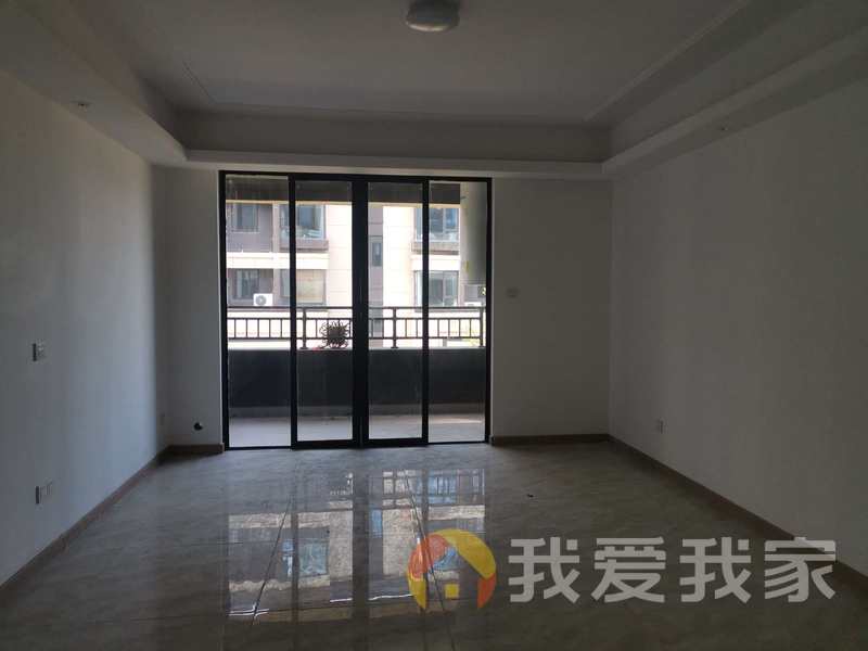 中大弘阳 南北通透，采光好 装修好，环镜优美 中间楼层
