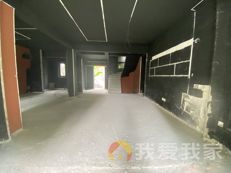 海域香廷别墅区 南北通透，采光好 近地铁 视野好，诚心出售
