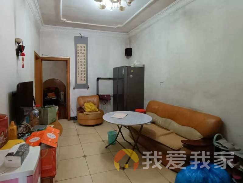 站前西路 南北通透，采光好 装修好，环镜优美 视野好，诚心出租