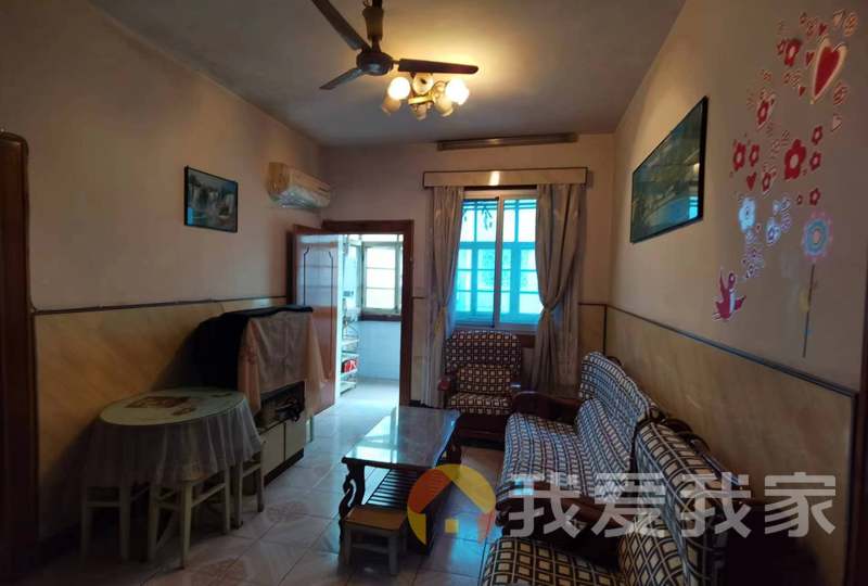 上海路住宅小区 南北通透，采光好 近地铁 中间楼层