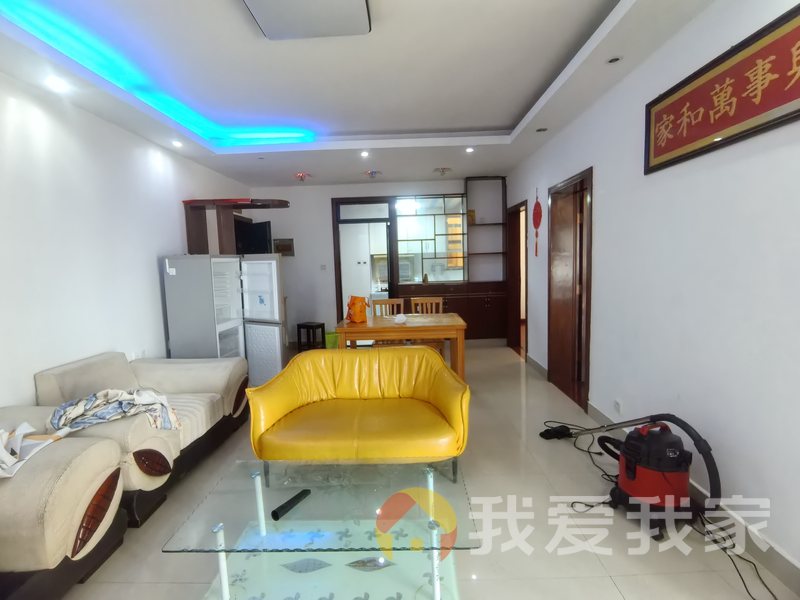 龙韵花园 南北通透，采光好 装修好，环镜优美 中间楼层