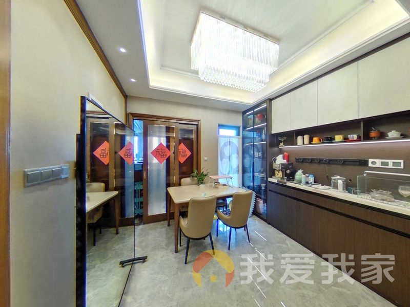 南昌我爱我家恒大御澜府 南北通透，采光好 装修好，环镜优美 视野好，诚心出售